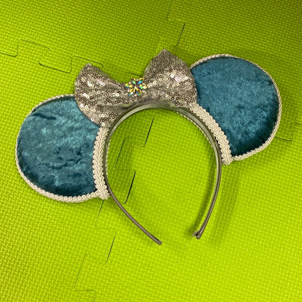 Disney’s Frozen Themed Minnie Ears with silver sequined bow